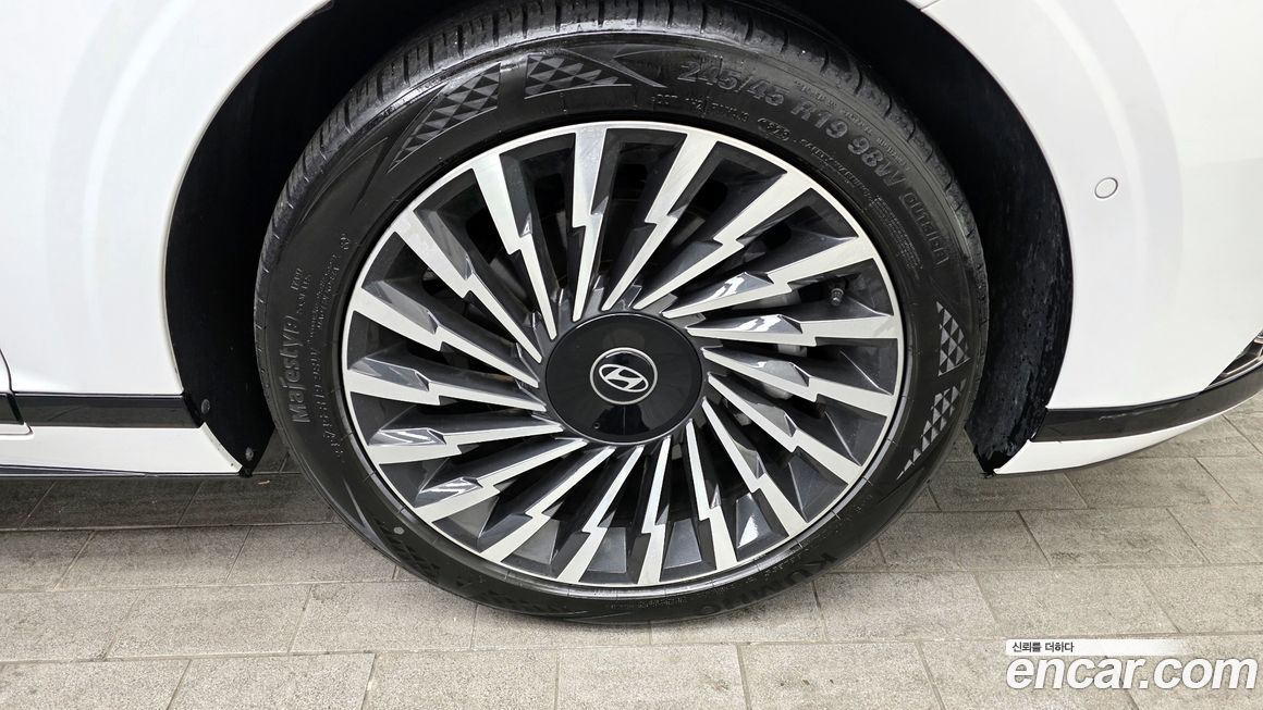 Hyundai Grandeur 2023