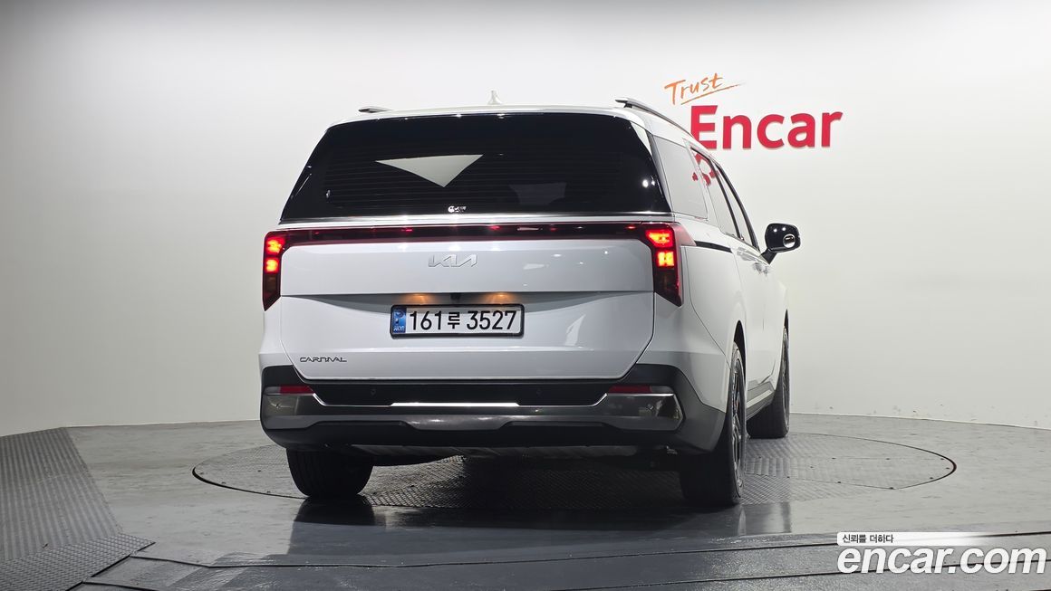 Kia Canival 2025