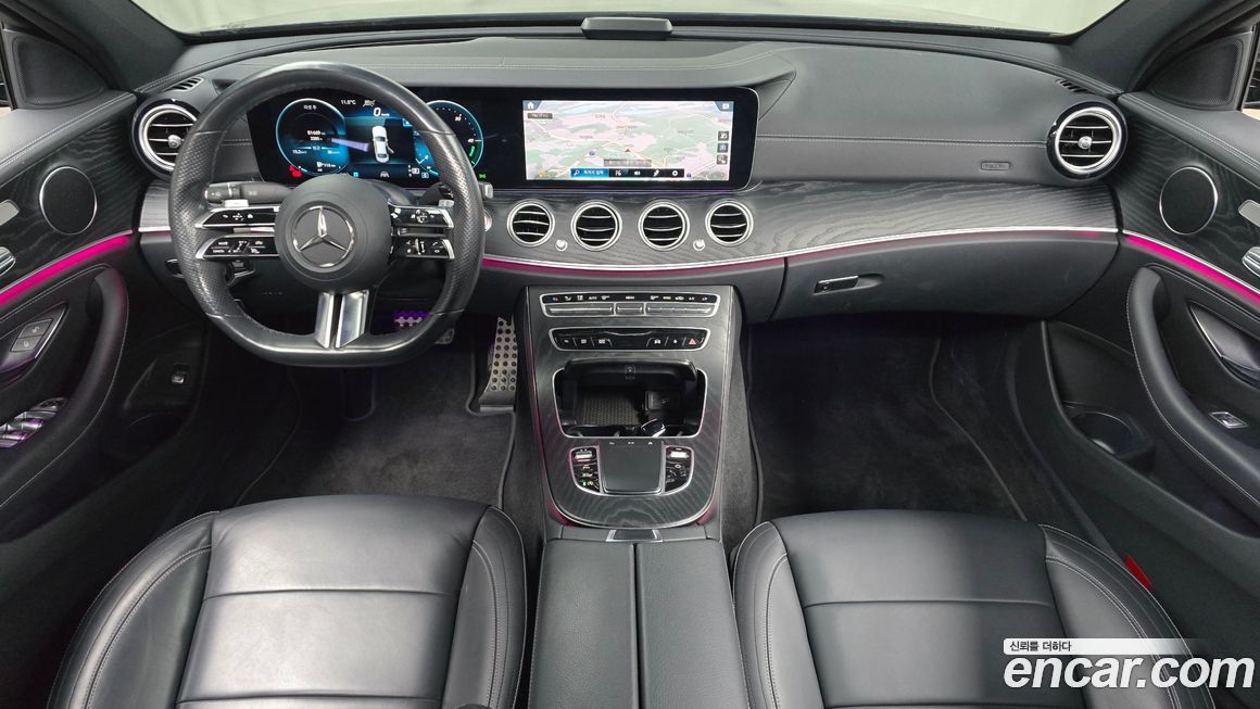 Mercedes-Benz E-Class 2021