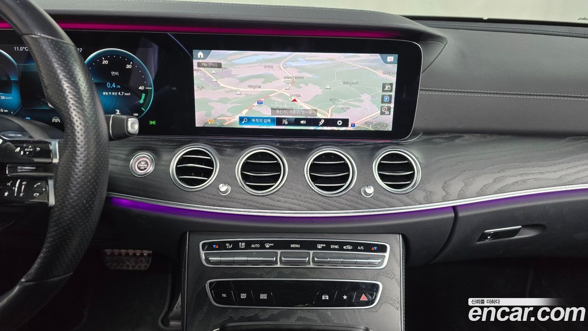 Mercedes-Benz E-Class 2021