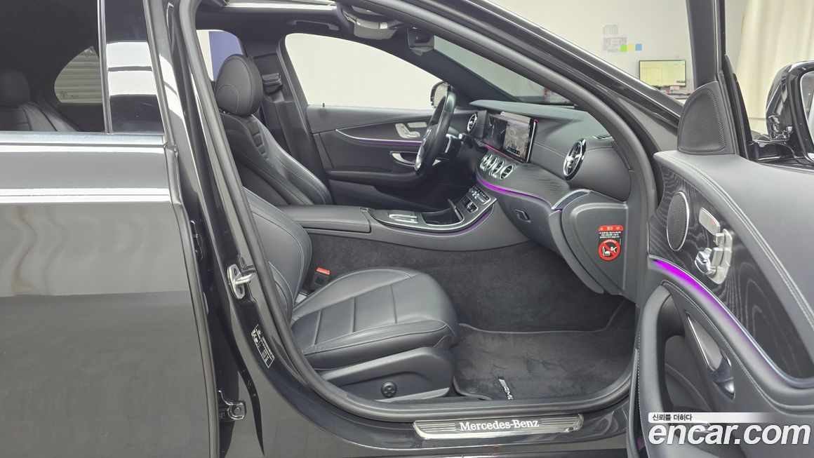 Mercedes-Benz E-Class 2021