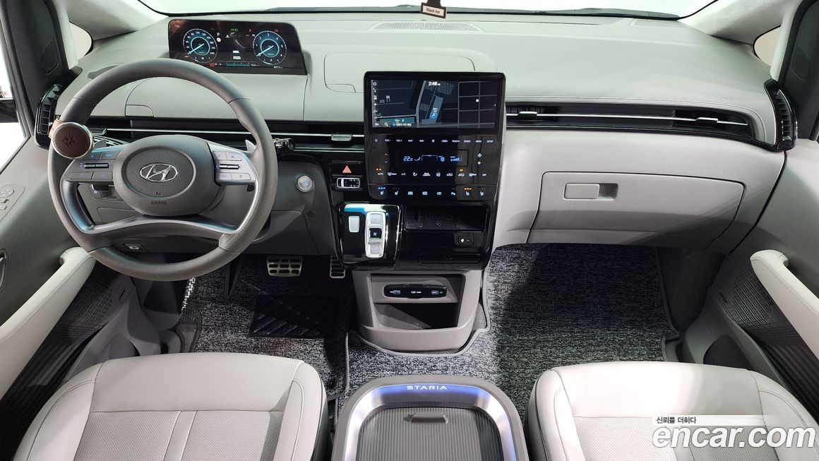 Hyundai Staria 2022
