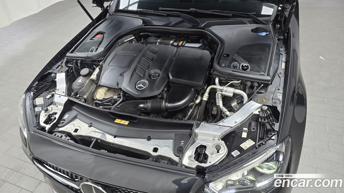 Mercedes-Benz E-Class 2021