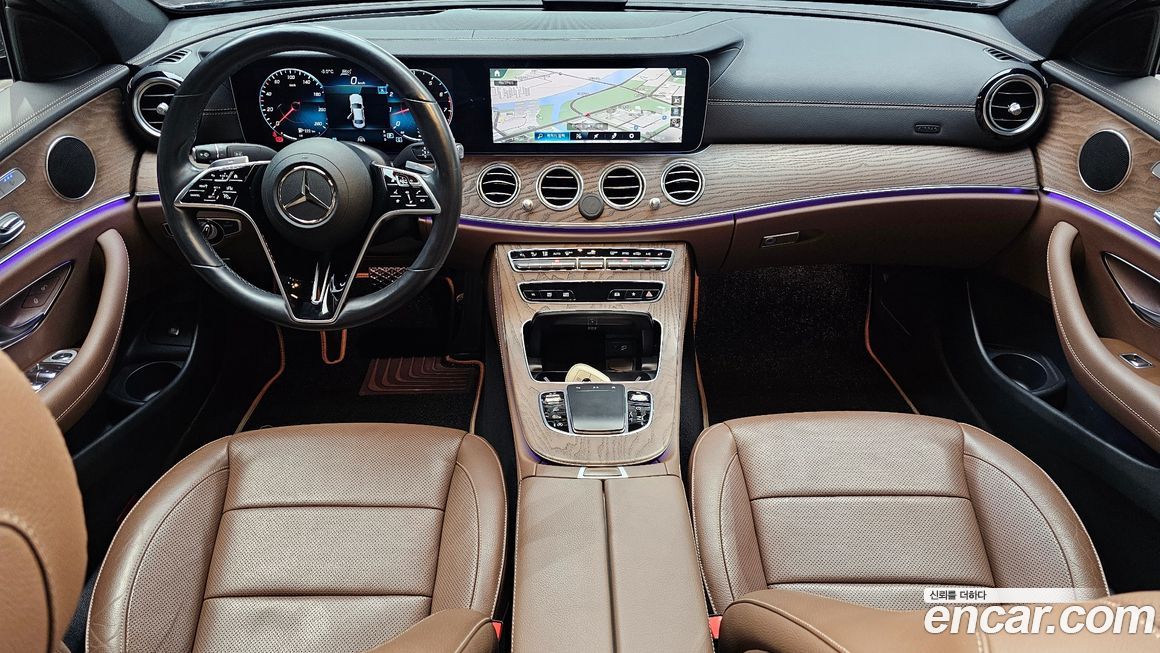 Mercedes-Benz E-Class 2021