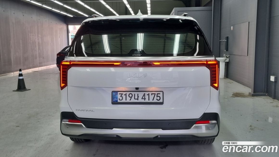 Kia Canival 2024