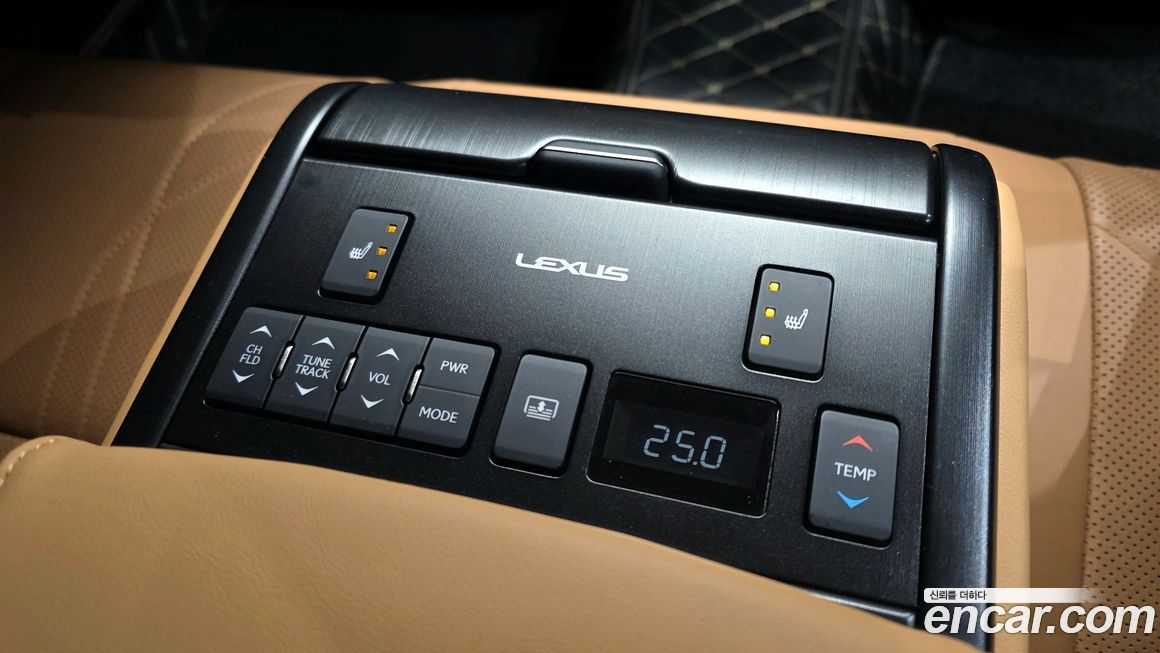Lexus ES 2022