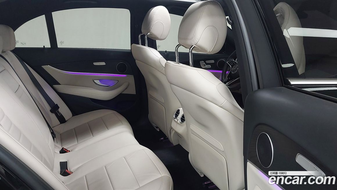 Mercedes-Benz E-Class 2023