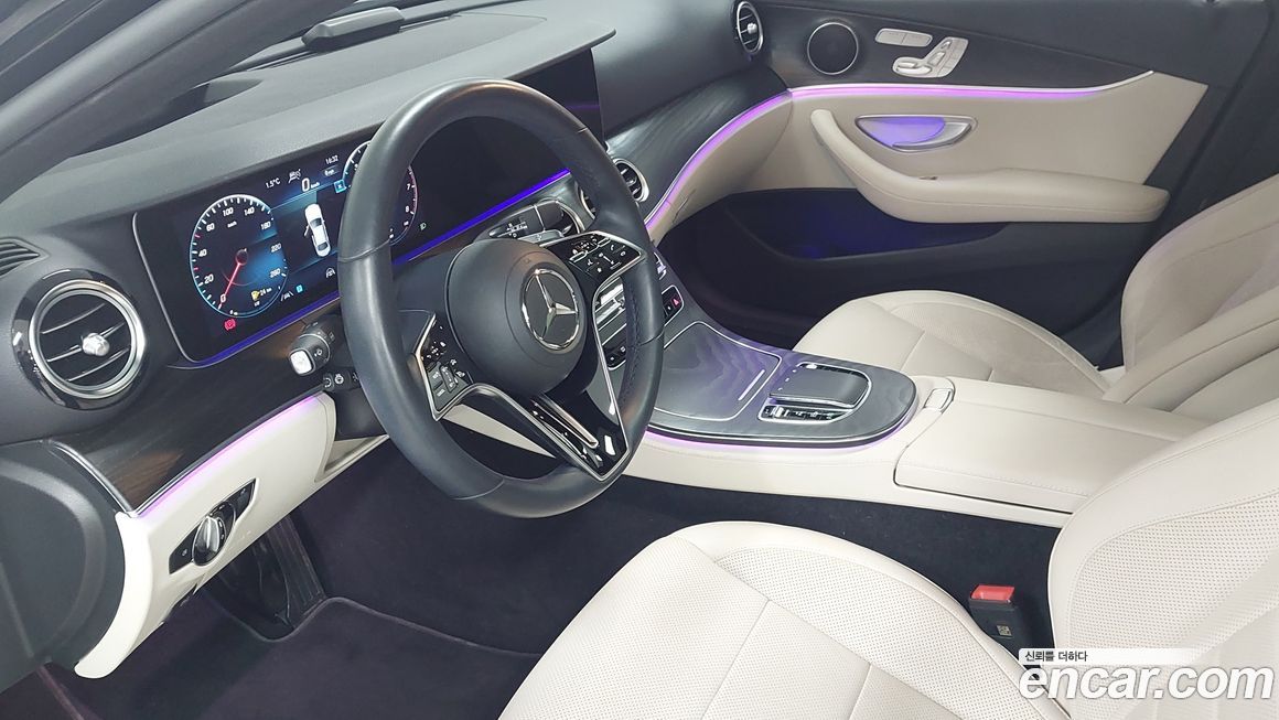 Mercedes-Benz E-Class 2023