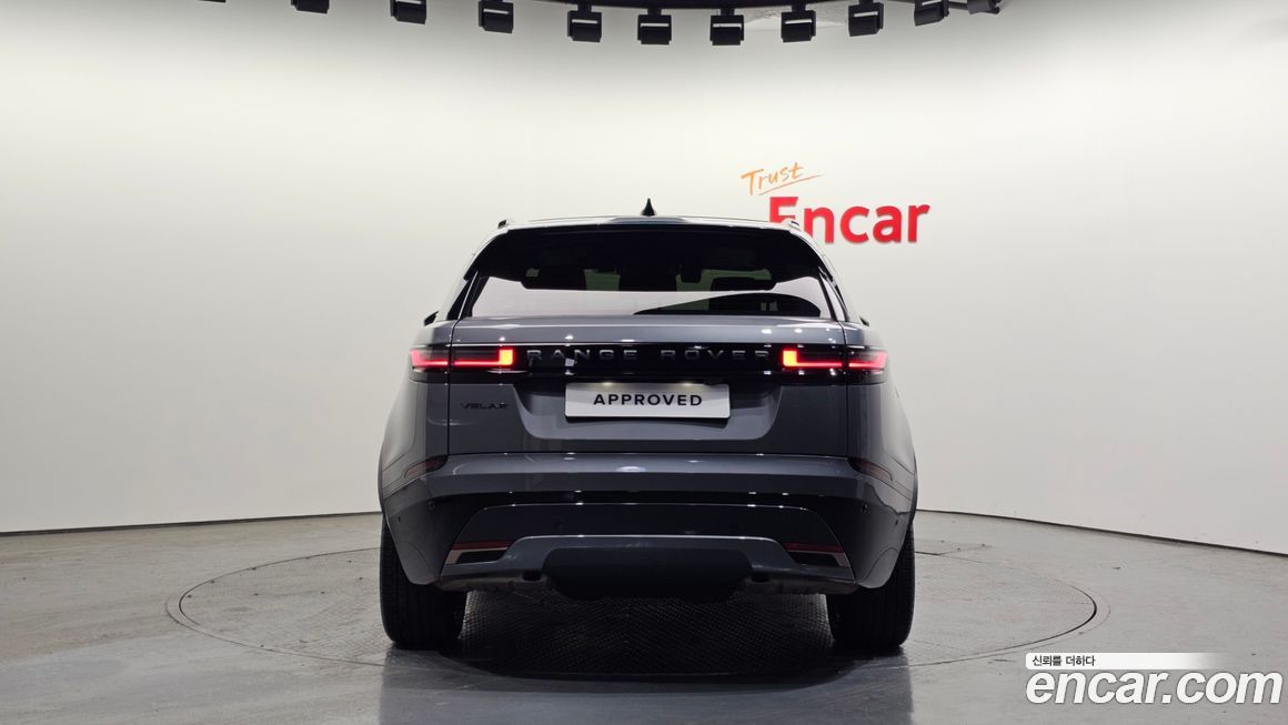 Land Rover Range Rover Velar 2025