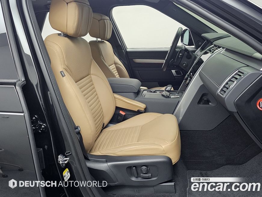 Land Rover Discovery 2024