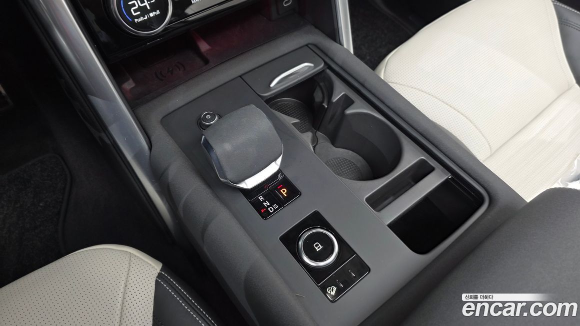 Land Rover Discovery 2025