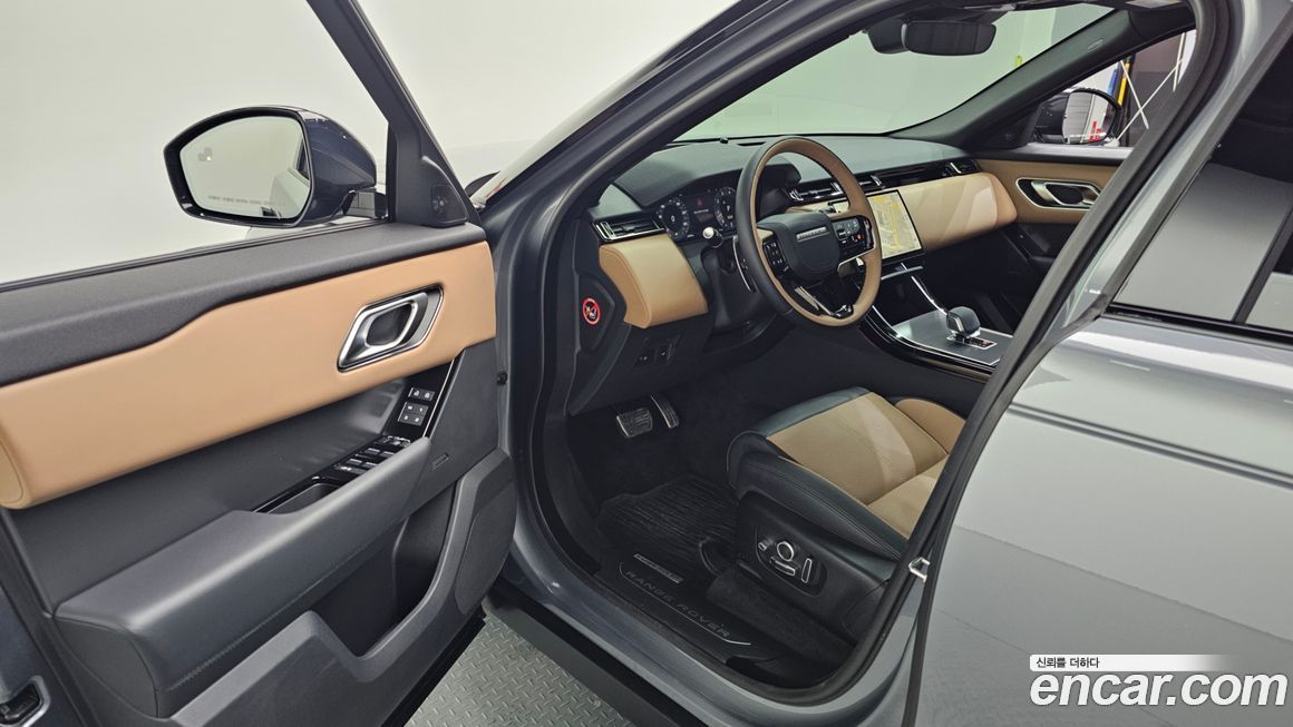 Land Rover Range Rover Velar 2025