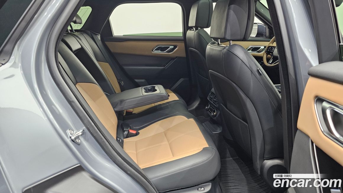 Land Rover Range Rover Velar 2025