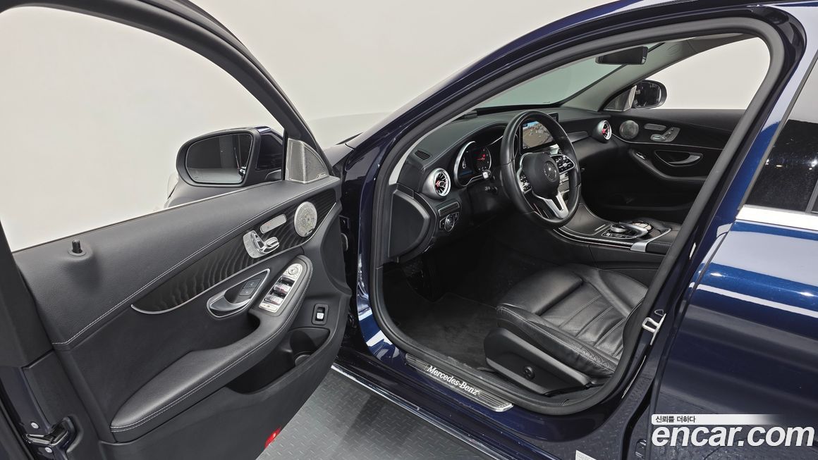 Mercedes-Benz C-Class 2019