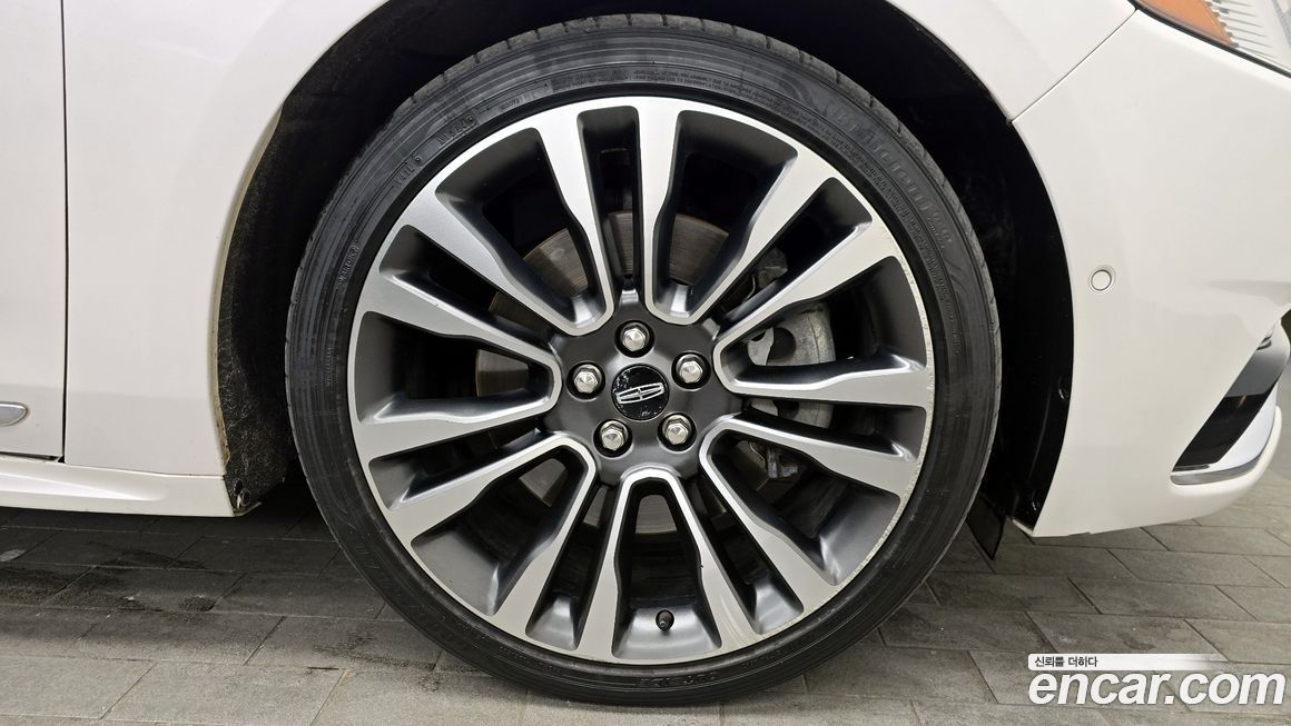 Lincoln Continental 2019