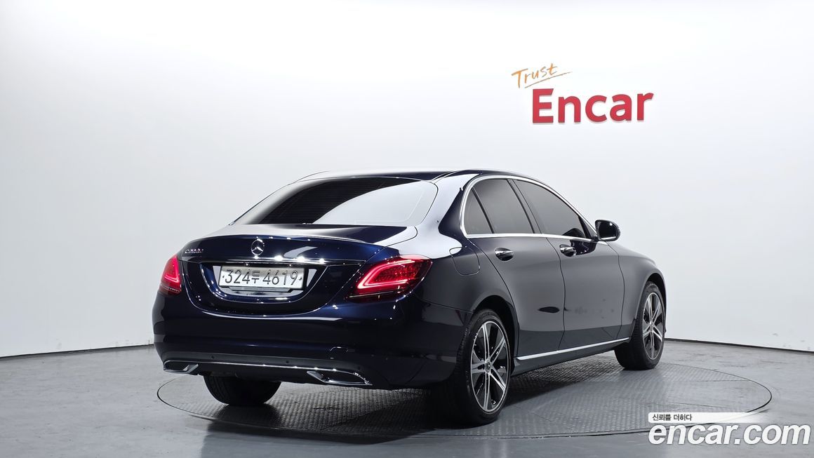 Mercedes-Benz C-Class 2019