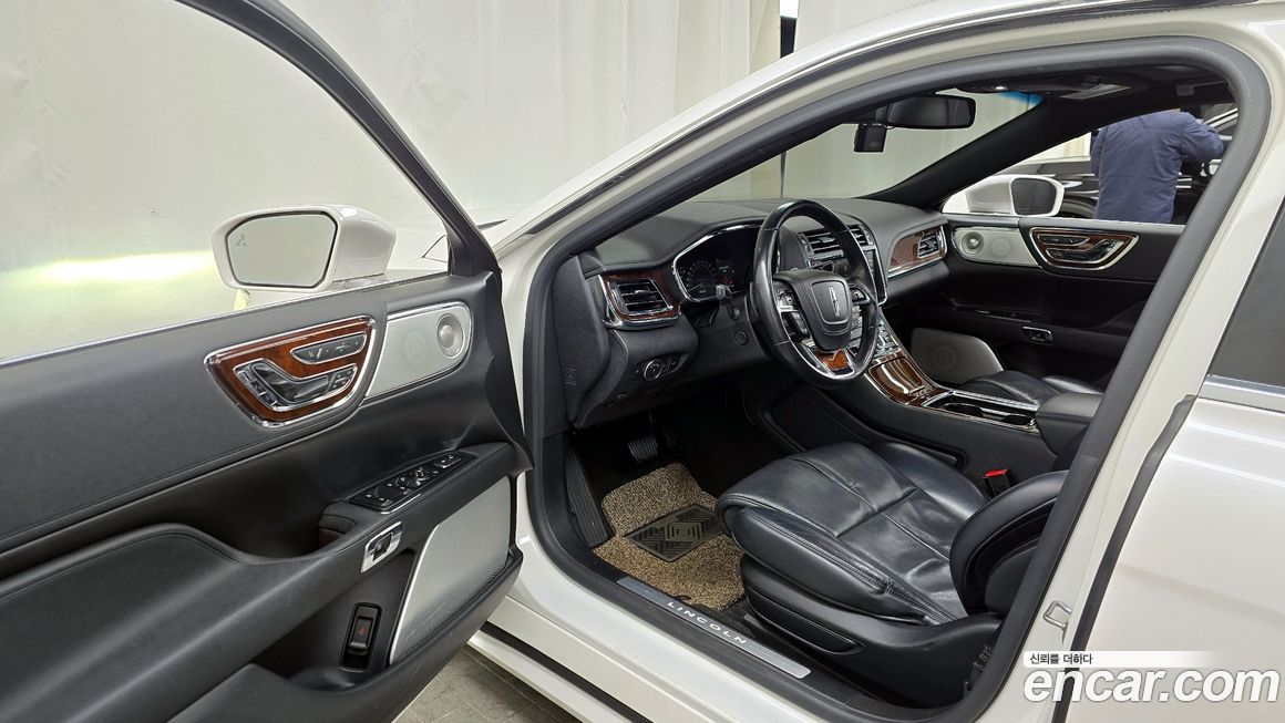 Lincoln Continental 2019