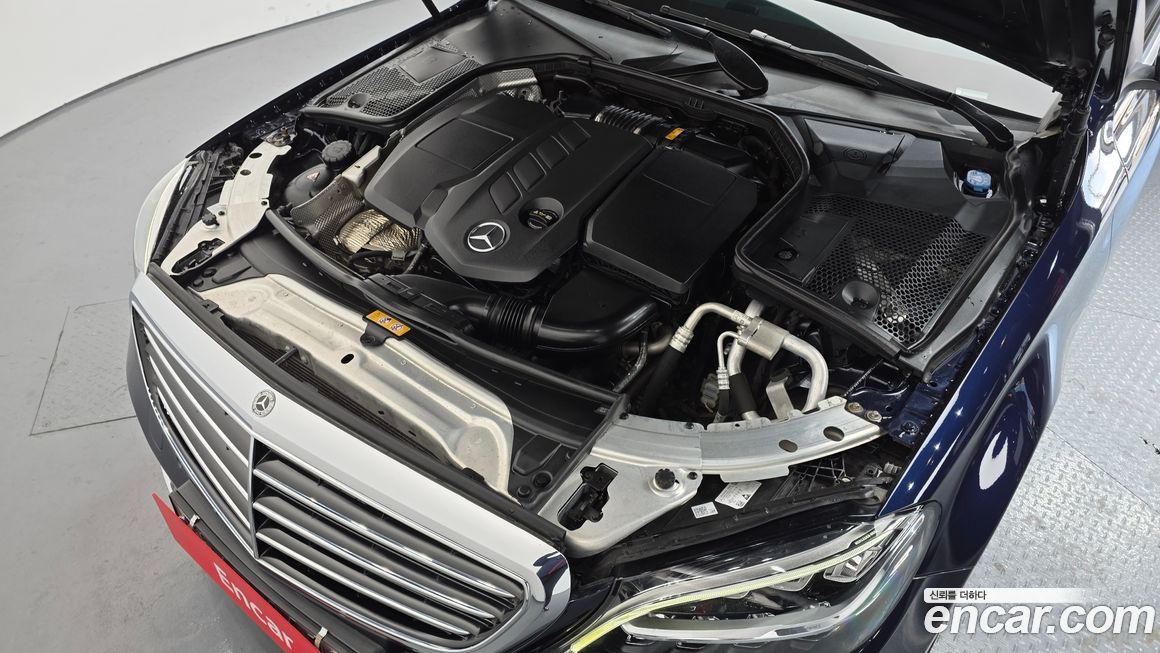 Mercedes-Benz C-Class 2019