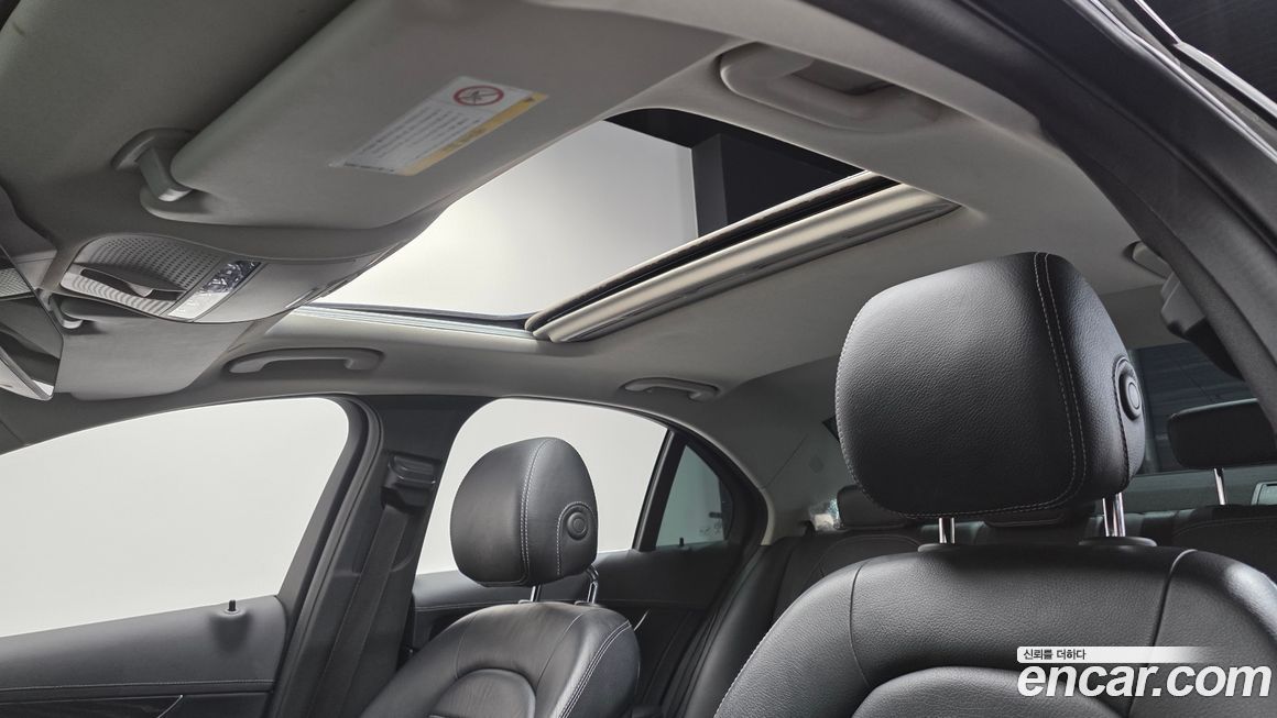 Mercedes-Benz C-Class 2019