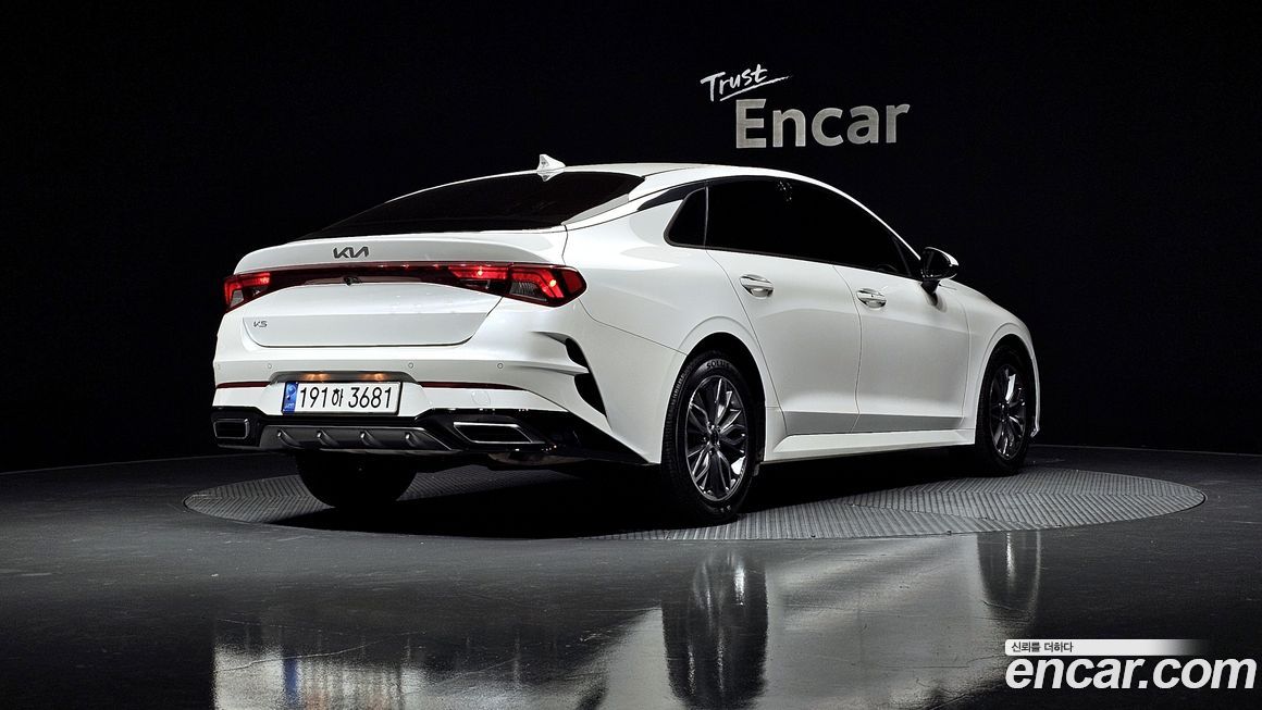 Kia K5 2023