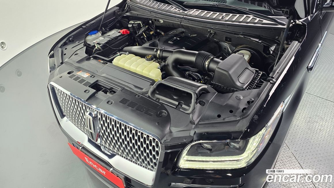 Lincoln Navigator 2021