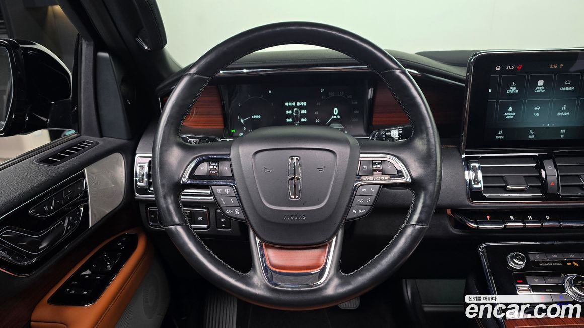 Lincoln Navigator 2021