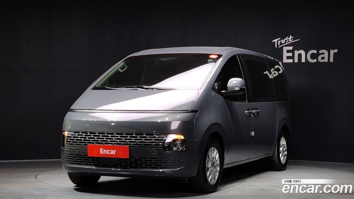 Hyundai Staria 2025