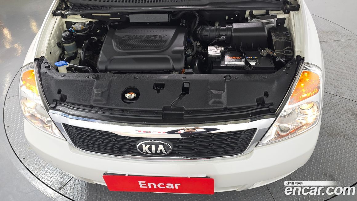 Kia Canival 2013