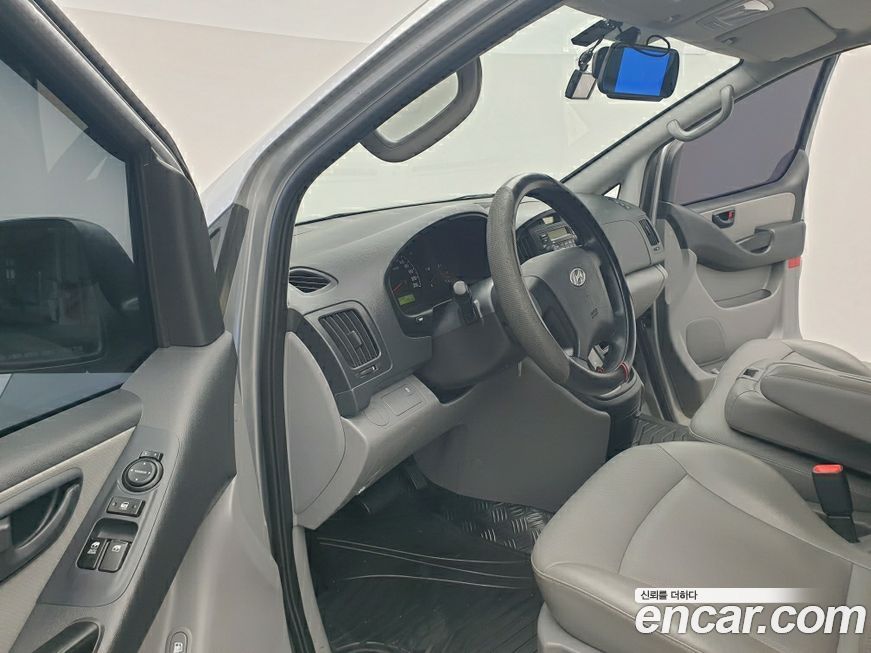 Hyundai Starex 2016