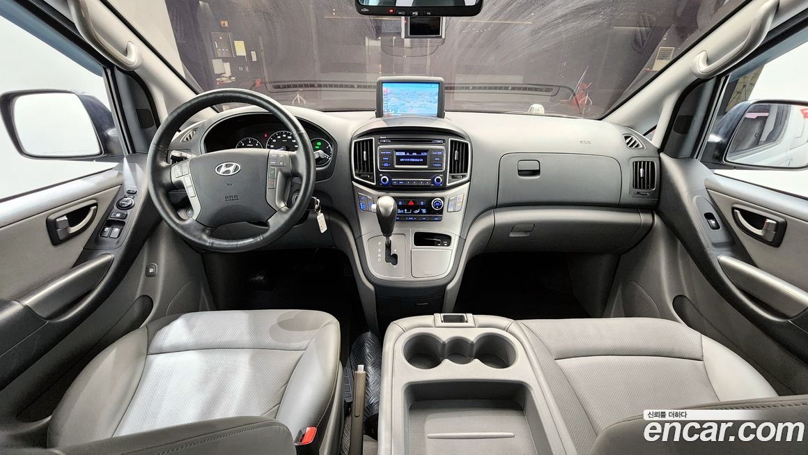 Hyundai Starex 2016