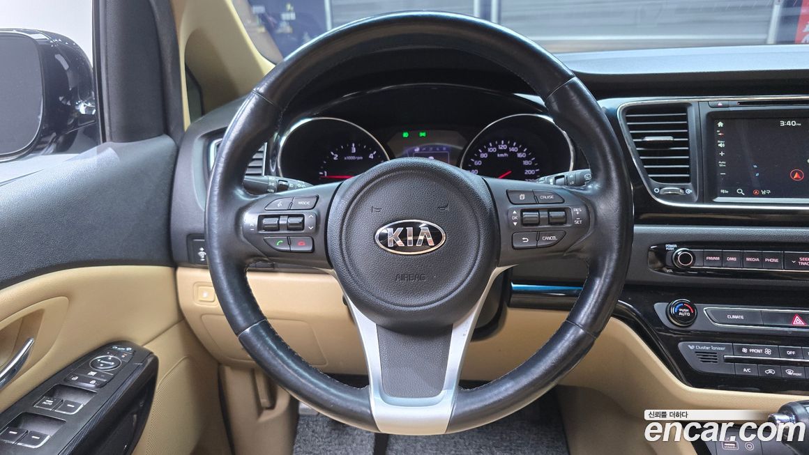 Kia Canival 2016