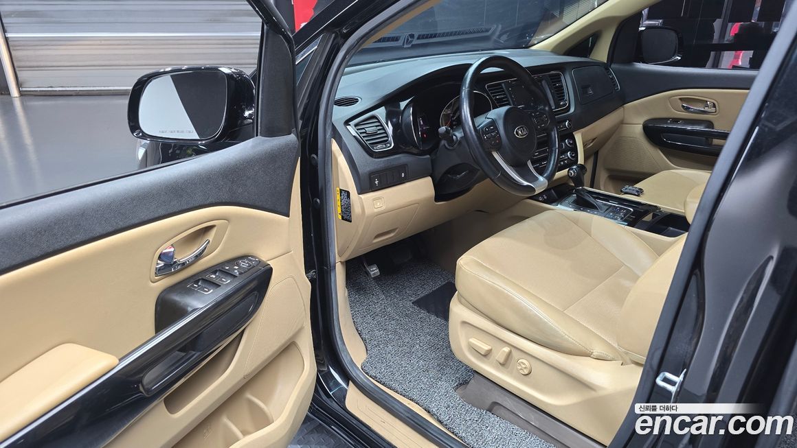 Kia Canival 2016