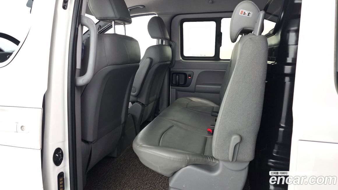 Hyundai Starex 2019