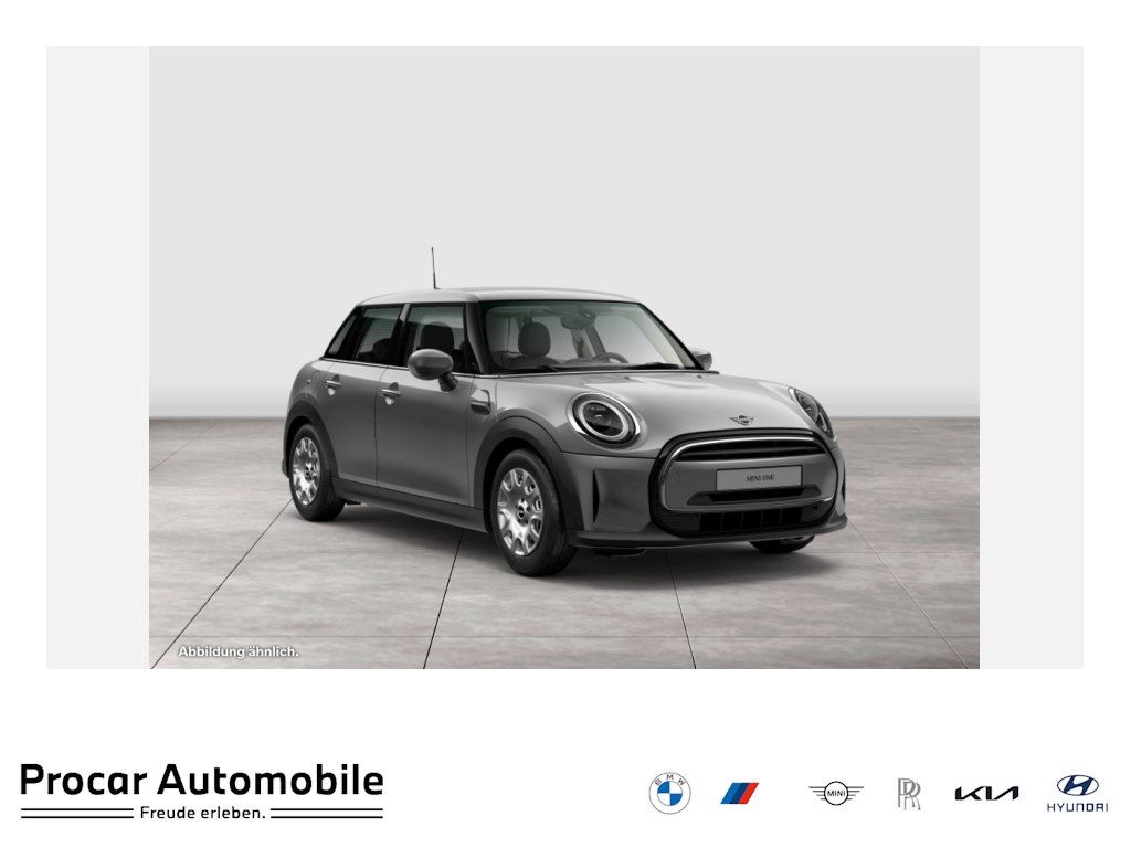 MINI ONE 2022