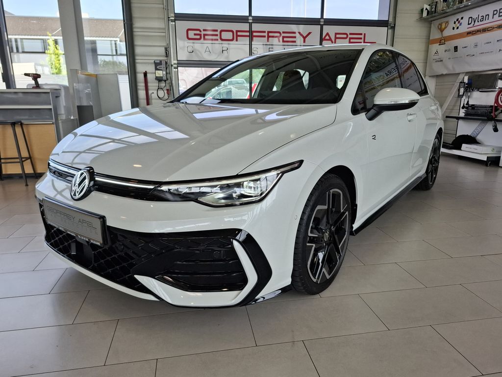 Volkswagen Golf 2025
