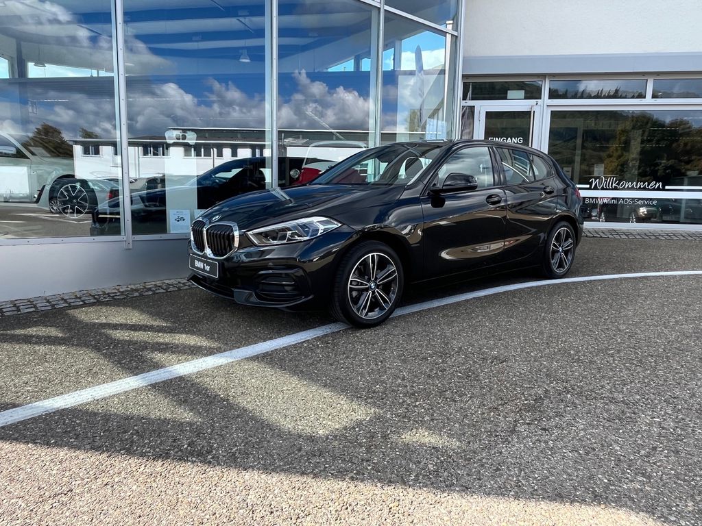 BMW 118 2024