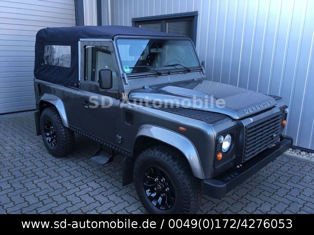 Land Rover Defender 2012