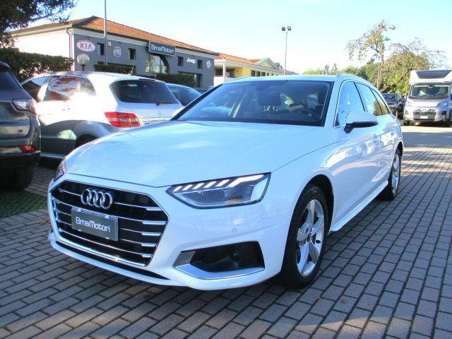 Audi A4 2023