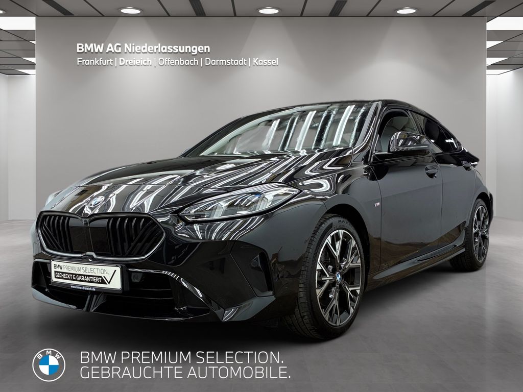 BMW 220 2025