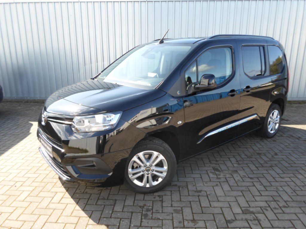 Toyota Proace City 2024