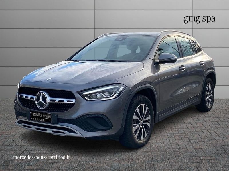 Mercedes-Benz GLA 180 2022