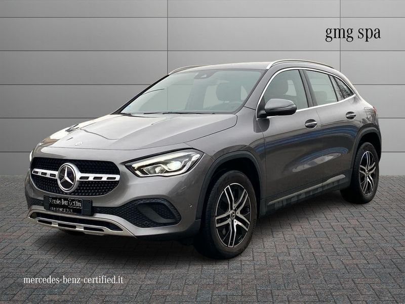 Mercedes-Benz GLA 200 2022