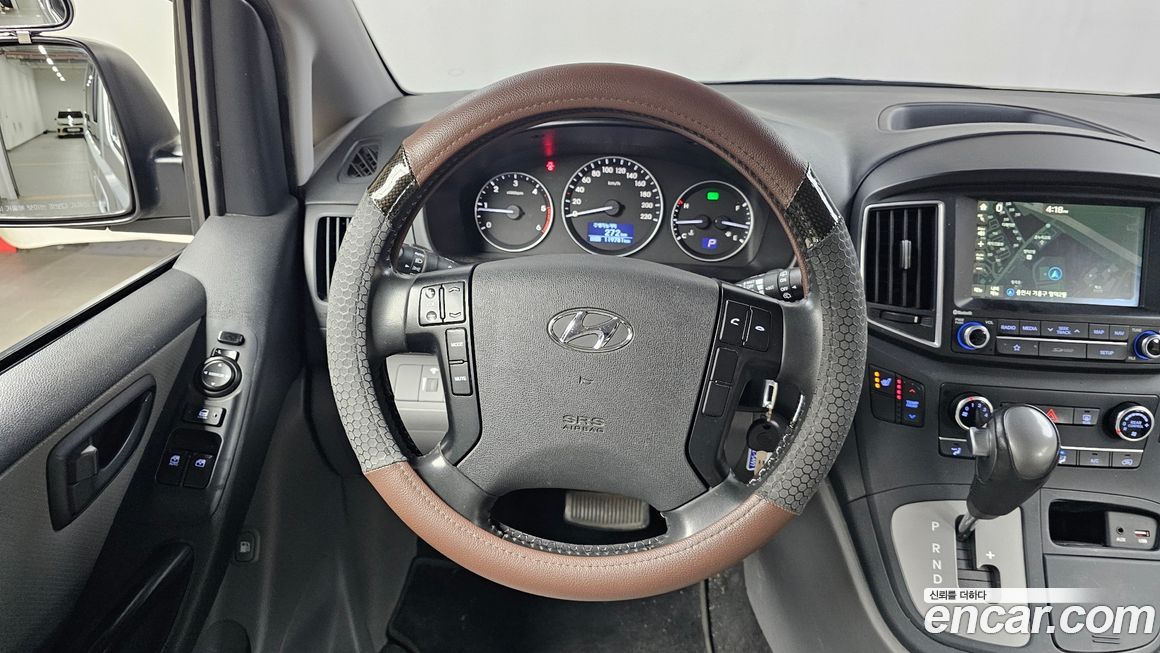 Hyundai Starex 2019