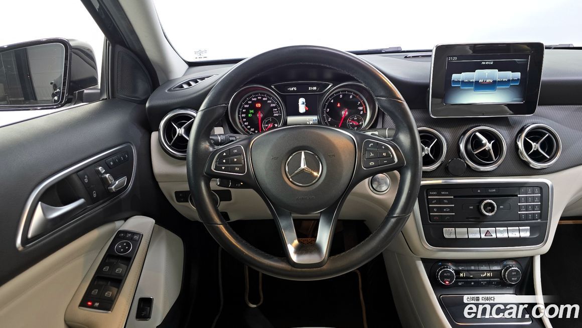 Mercedes-Benz GLA-Class 2019