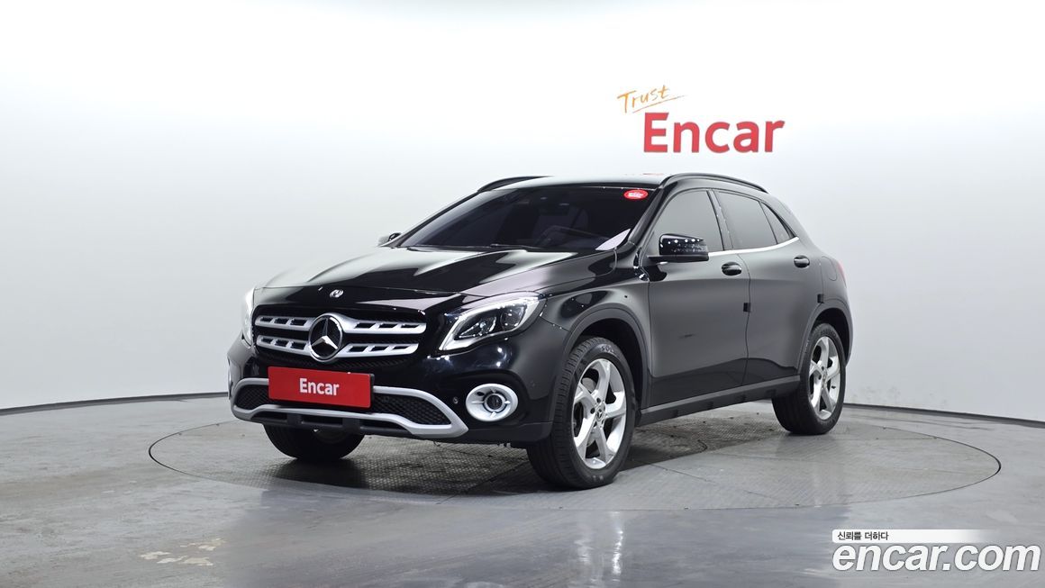 Mercedes-Benz GLA-Class 2019