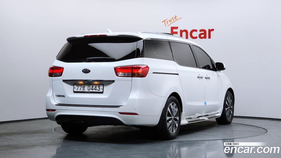Kia Canival 2018