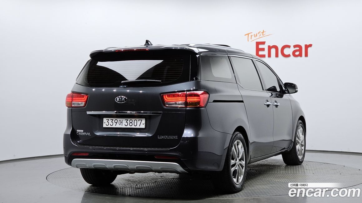 Kia Canival 2018