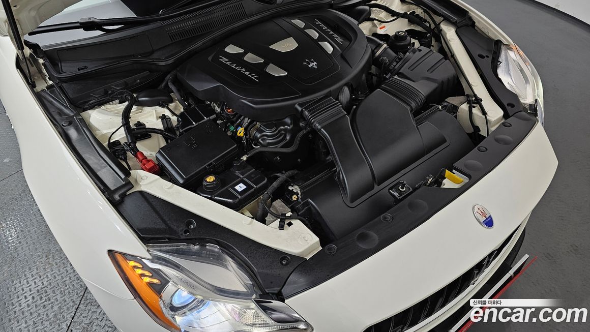 Maserati Quattroporte 2016