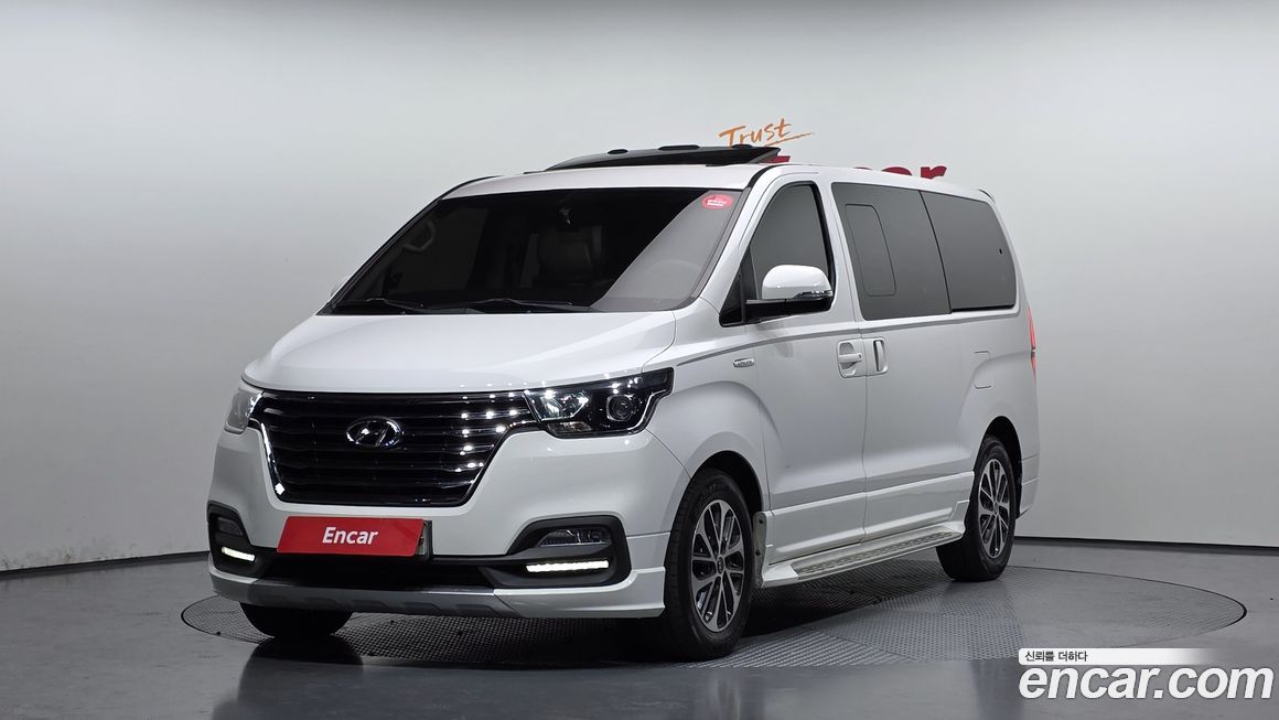 Hyundai Starex 2019