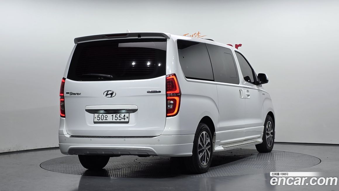 Hyundai Starex 2019